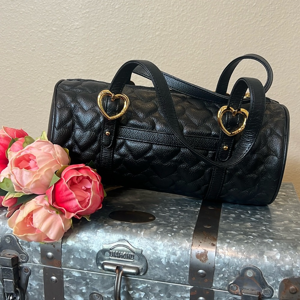 Lovcat Paris Barrel Handbag Purse Black Leather Gold Hardware Quilted Heart